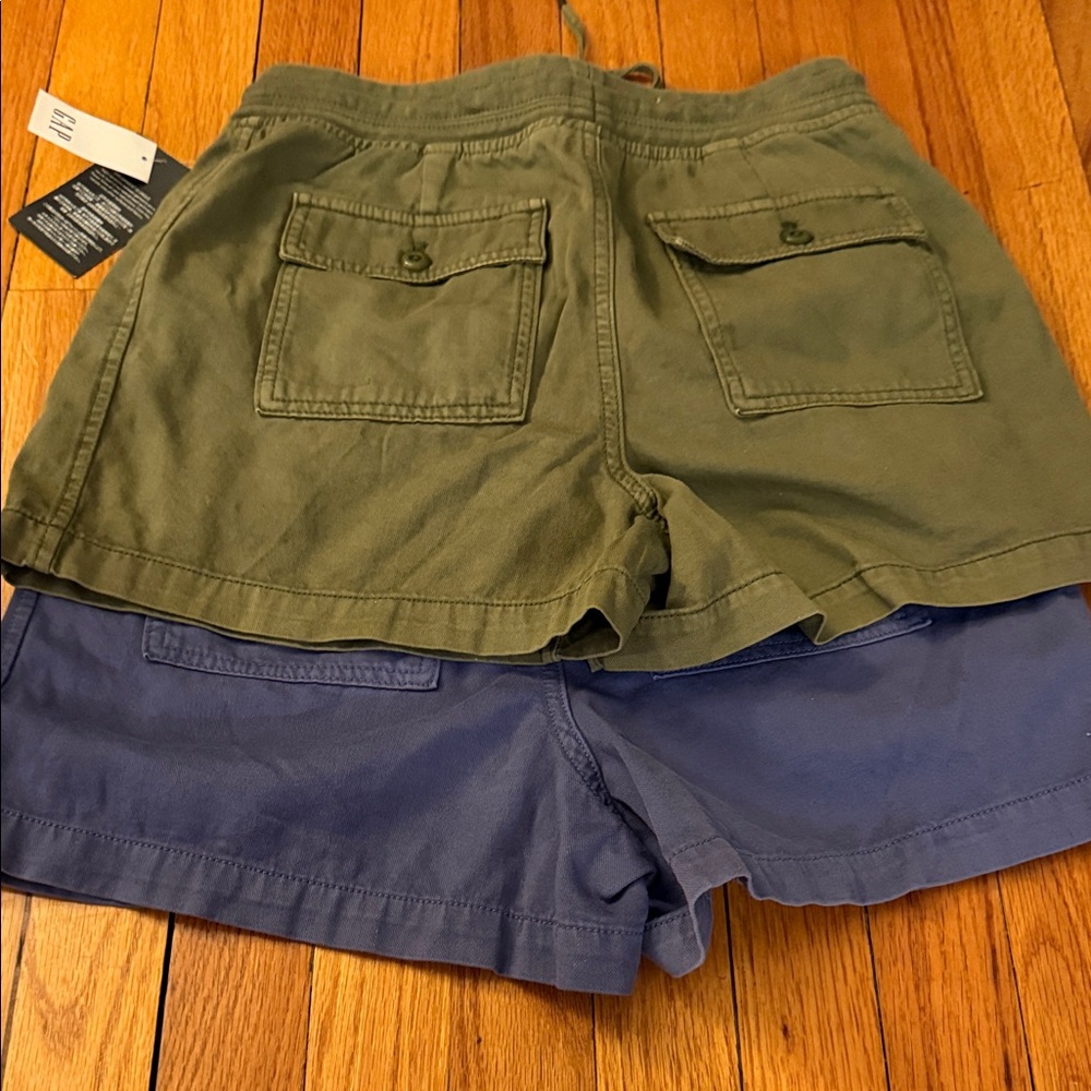 2 Pairs- NWT- GAP Women's Casual Shorts - Olive and Navy - Picture 5 of 8